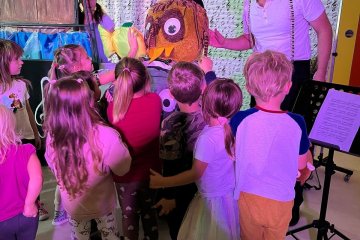 Divadlo Matýsek  -  SLON BUBI HLEDÁ KAMARÁDA