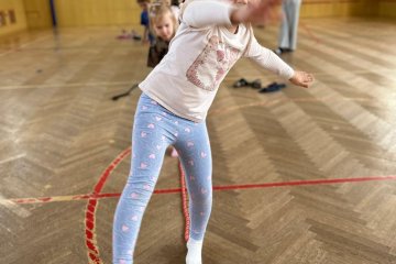 Cvičení v tělocvičně