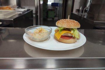 Hamburgery ve škole: výjimečný den plný chutí a nových zážitků