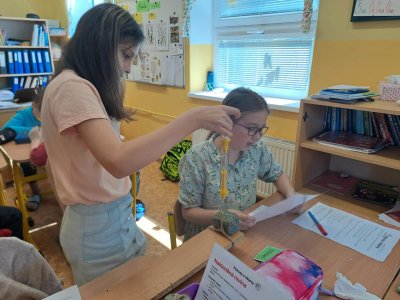 CA ve 4. a 5. třídě.