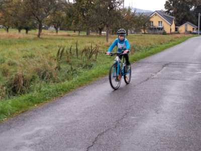 Tonda na závěrečném stoupání k cíli. 