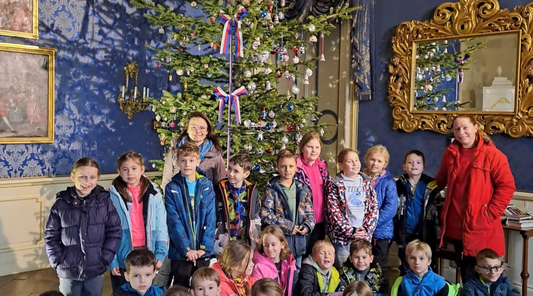 Zámek Loučeň  - "Příběh vánočního stromečku " 16. 12. 2025