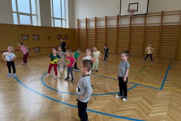 Cvičení v tělocvičně