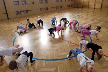 Cvičení v tělocvičně